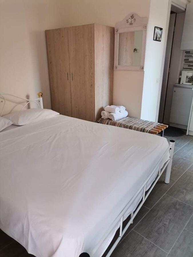 Studio Zenap Agios Georgios  Esterno foto